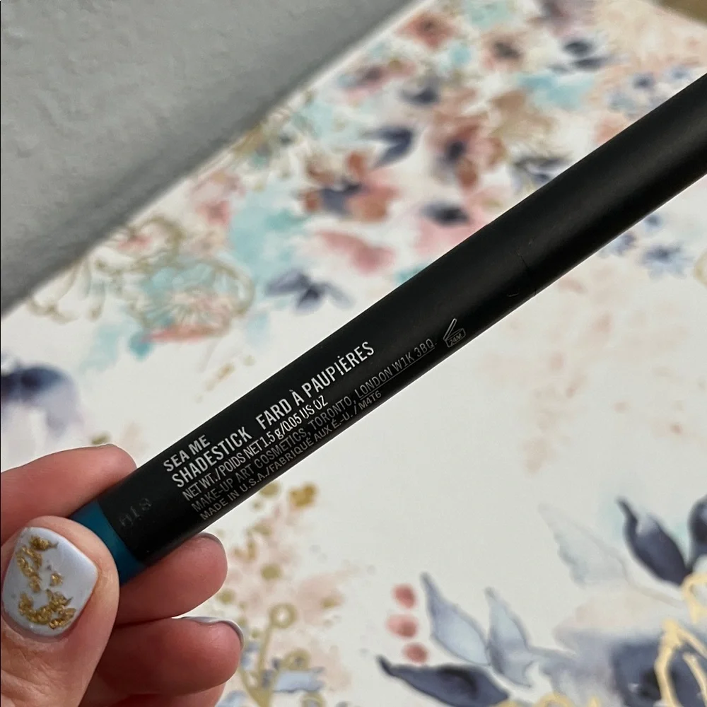 MAC Cosmetics Shadestick Duo - Red Velvet and Sea Me